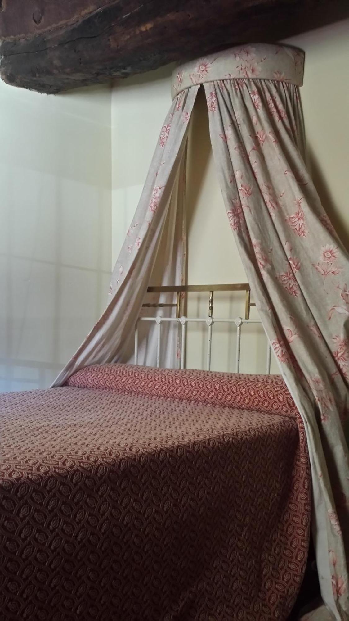 Casa Rural Con Encanto "Los Postigos" Banos De Montemayor Rom bilde