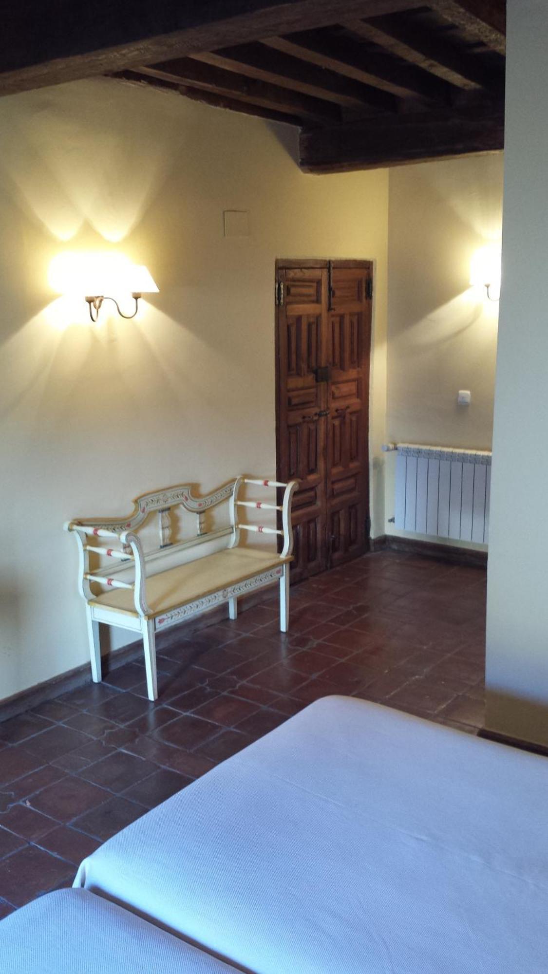 Casa Rural Con Encanto "Los Postigos" Banos De Montemayor Rom bilde