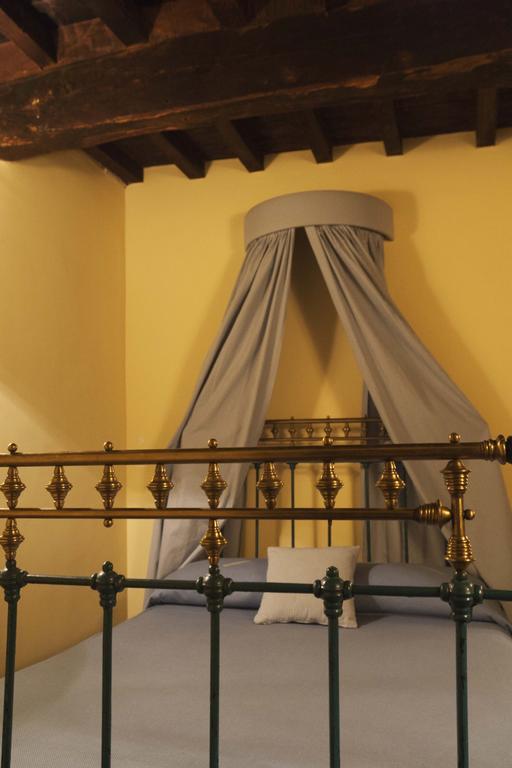 Casa Rural Con Encanto "Los Postigos" Banos De Montemayor Rom bilde